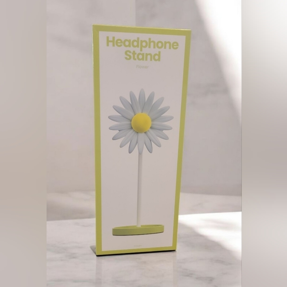 Flower Headphone Stand - White and Yellow